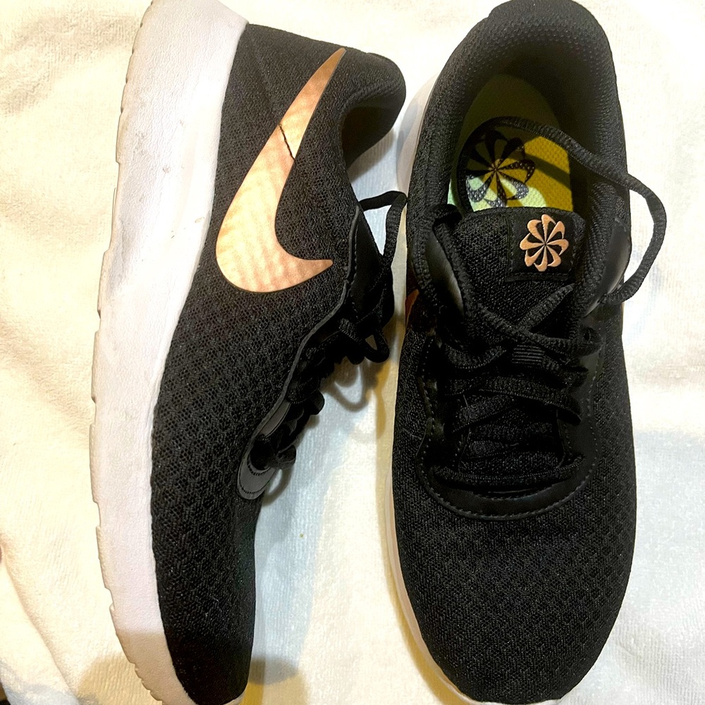 Lightly used Nike running sneakers
